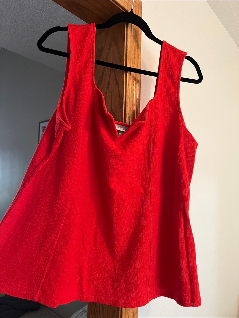 Ava & Viv Bright Red V-Neck Textured Tank